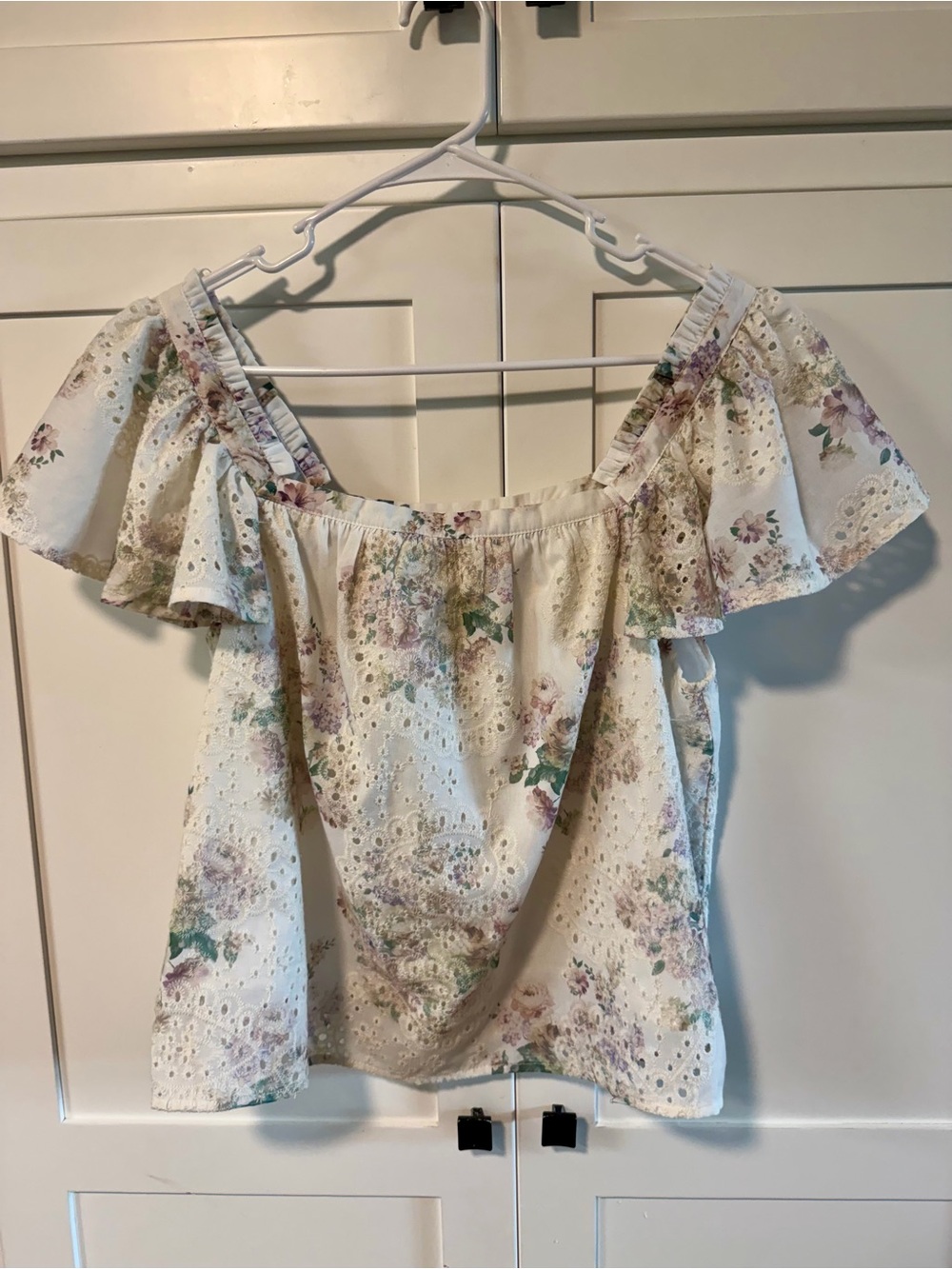Solitaire Cream Floral Eyelet Top